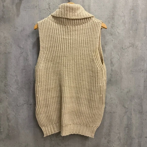Women's Cream Sleeveless Turtleneck Sweater - Picture 5 of 6